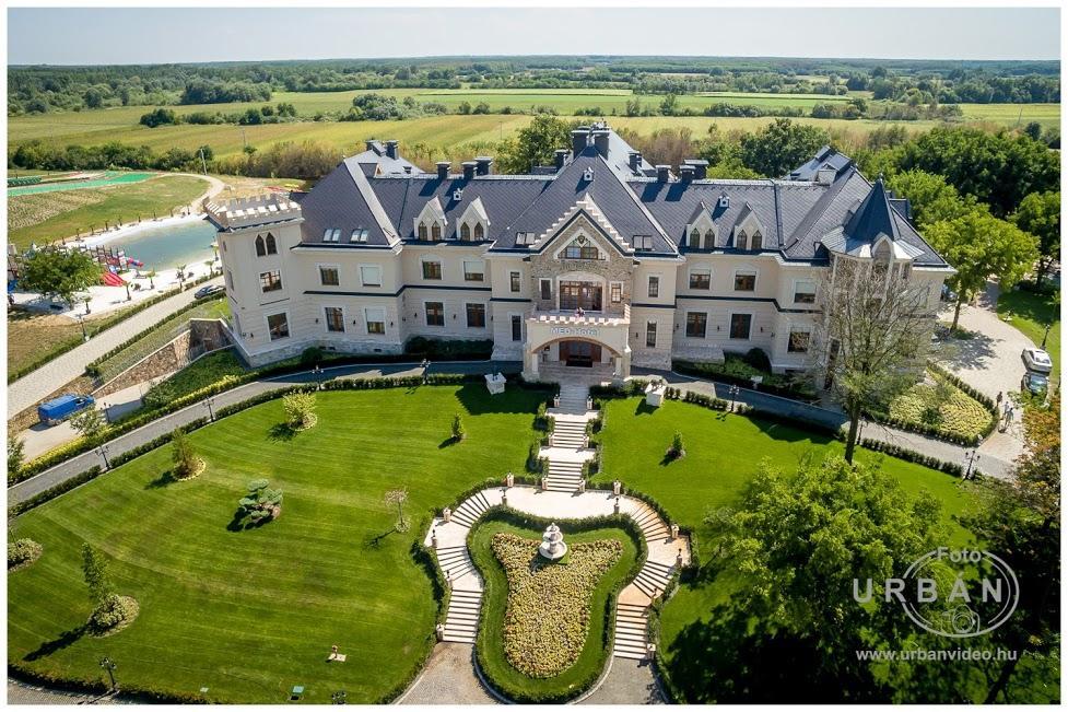 Borostyan Medhotel Nyiradony-Tamasipuszta Exterior photo